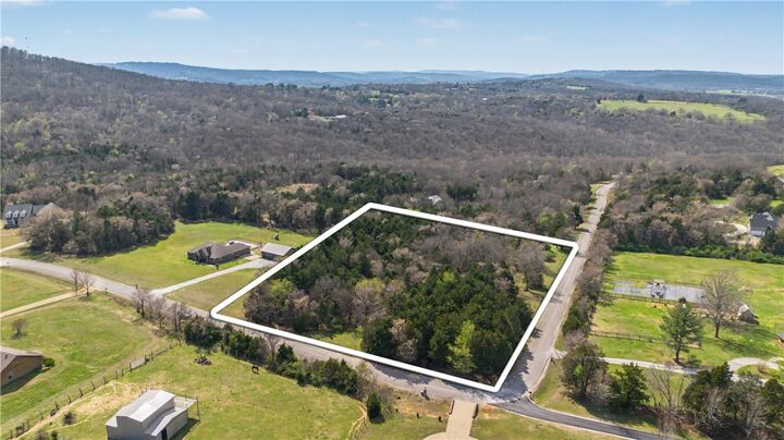 Property Photo:  Lot #7 Chestnut Farms Road  AR 72701 