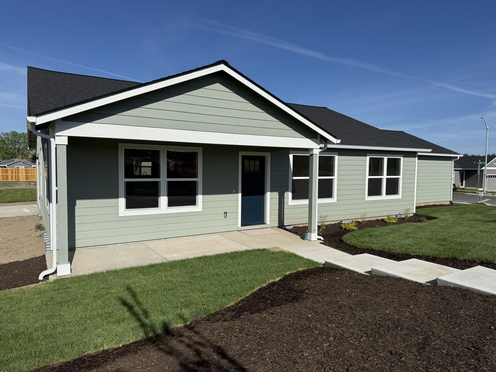Property Photo:  639 NE Arnold Street 173  OR 97741 