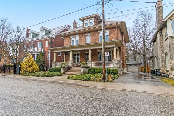 Property Photo:  52 Chestnut Avenue  ON N3T 4C2 