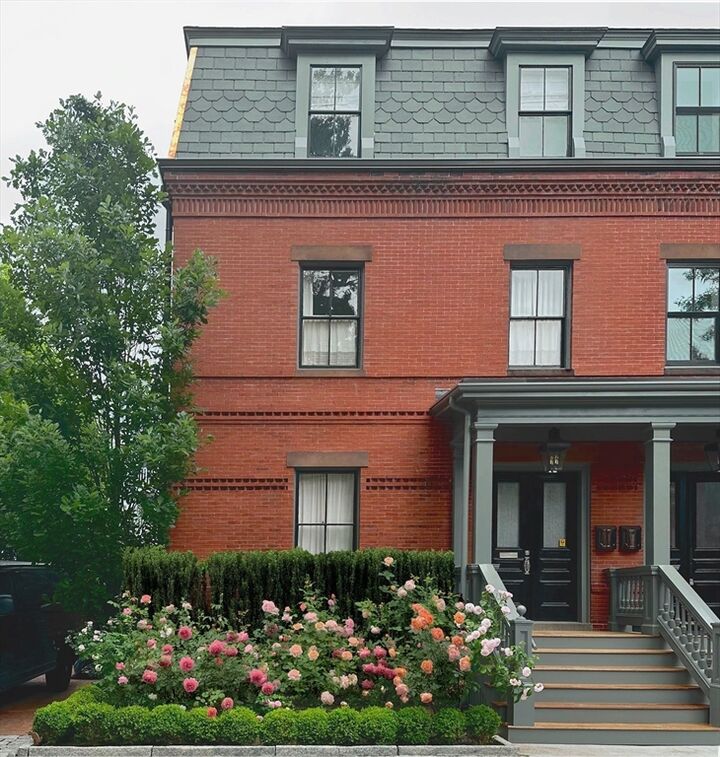 Property Photo:  43 Waverly Street  MA 02445 