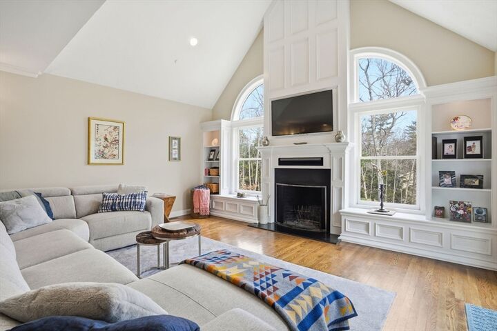Property Photo:  7 Charles Davis Drive  MA 01984 