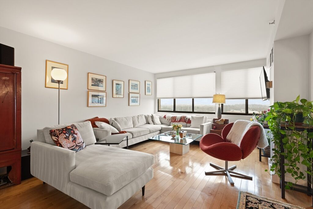 Property Photo:  250 Hammond Pond Pkwy 1503N  MA 02467 