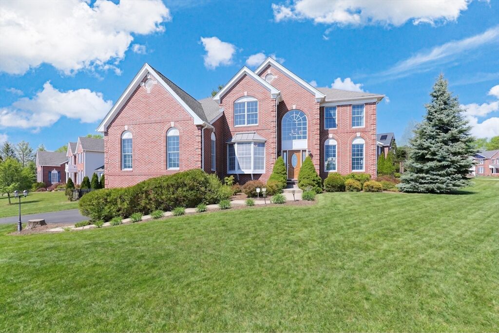 Property Photo:  3 York Cir  MA 02032 