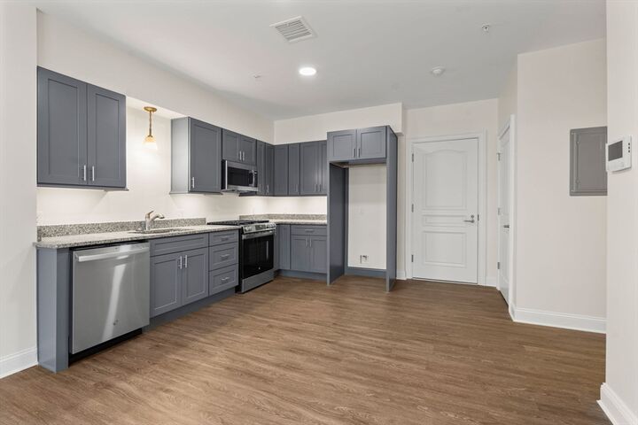 Property Photo: 10 Franklin Ave 204 MA 02151