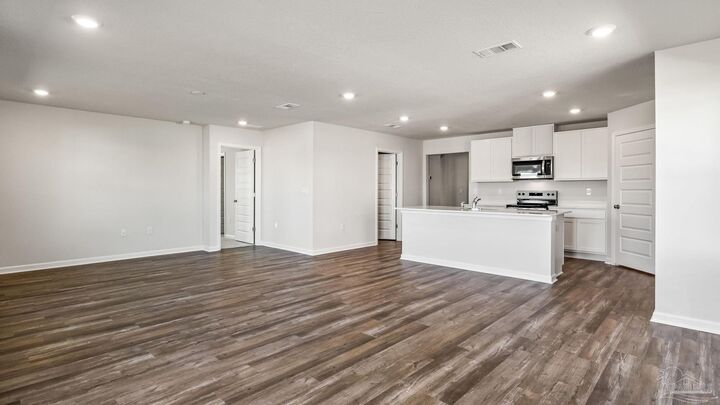 Property Photo: 2055 Wiregrass St FL 32566