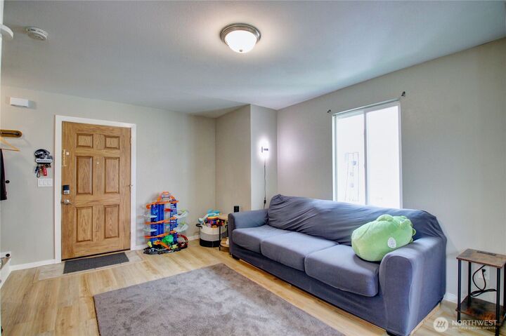 Property Photo:  1812 N 30th Street  WA 98273 