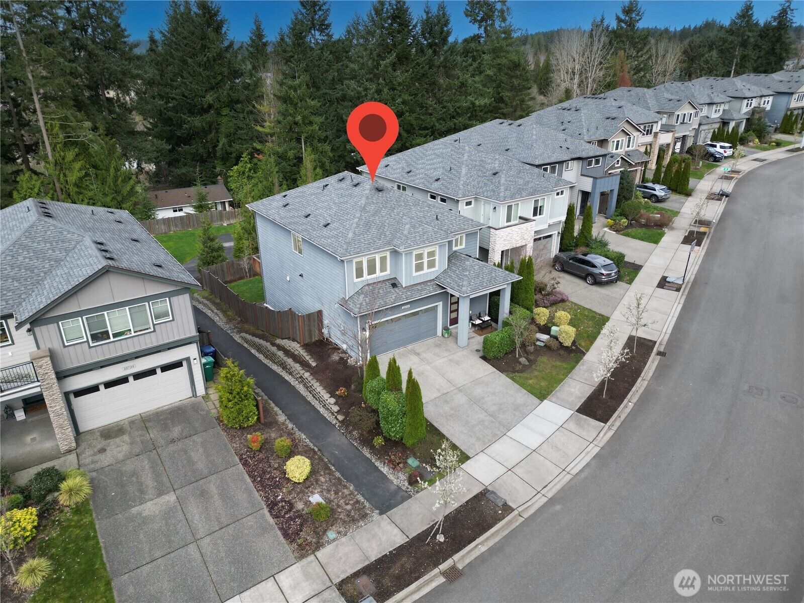 Property Photo:  22724  41st Street SE  WA 98021 