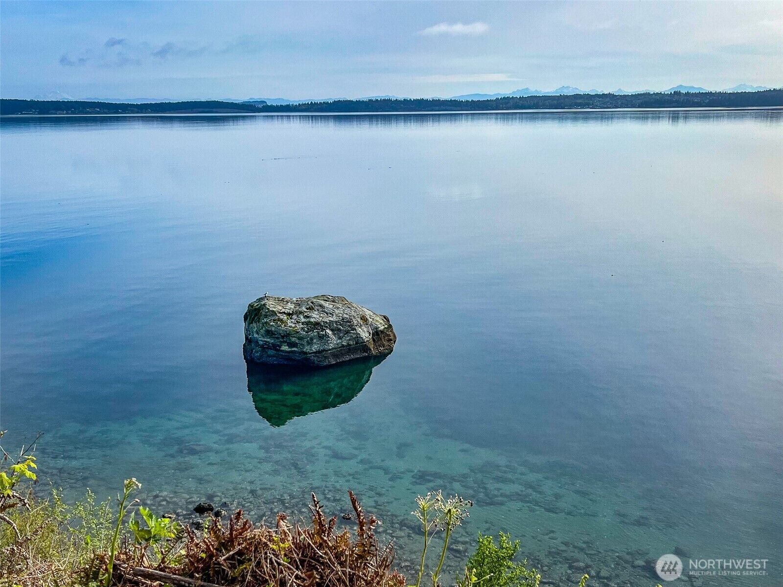 Property Photo:  15  White Rock Lane  WA 98365 