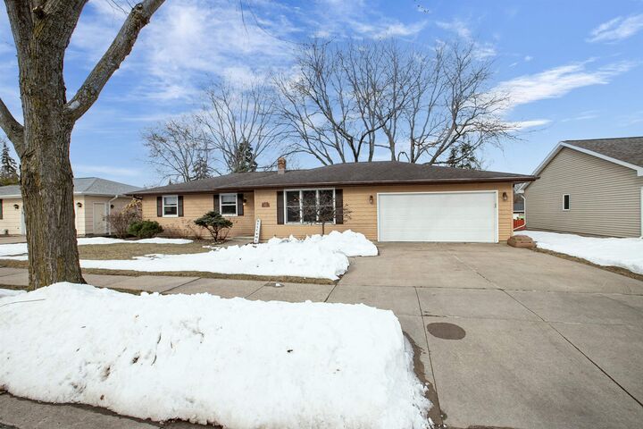 Property Photo:  715 Sheridan Street  WI 54130 