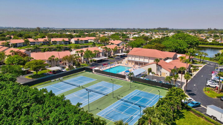 Property Photo: 7930 Lake Sands Drive FL 33446