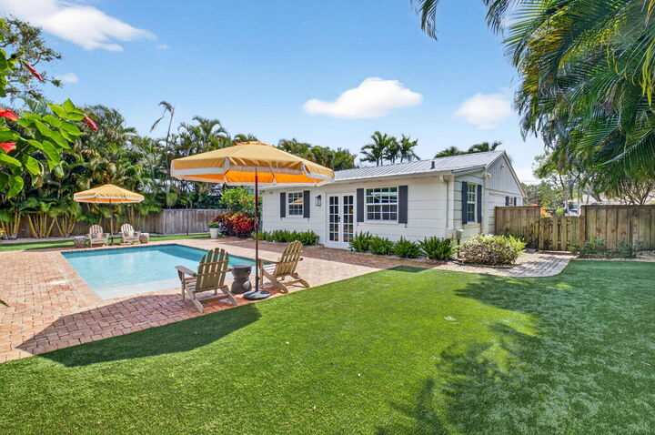 Property Photo:  23 Dixie Boulevard  FL 33444 