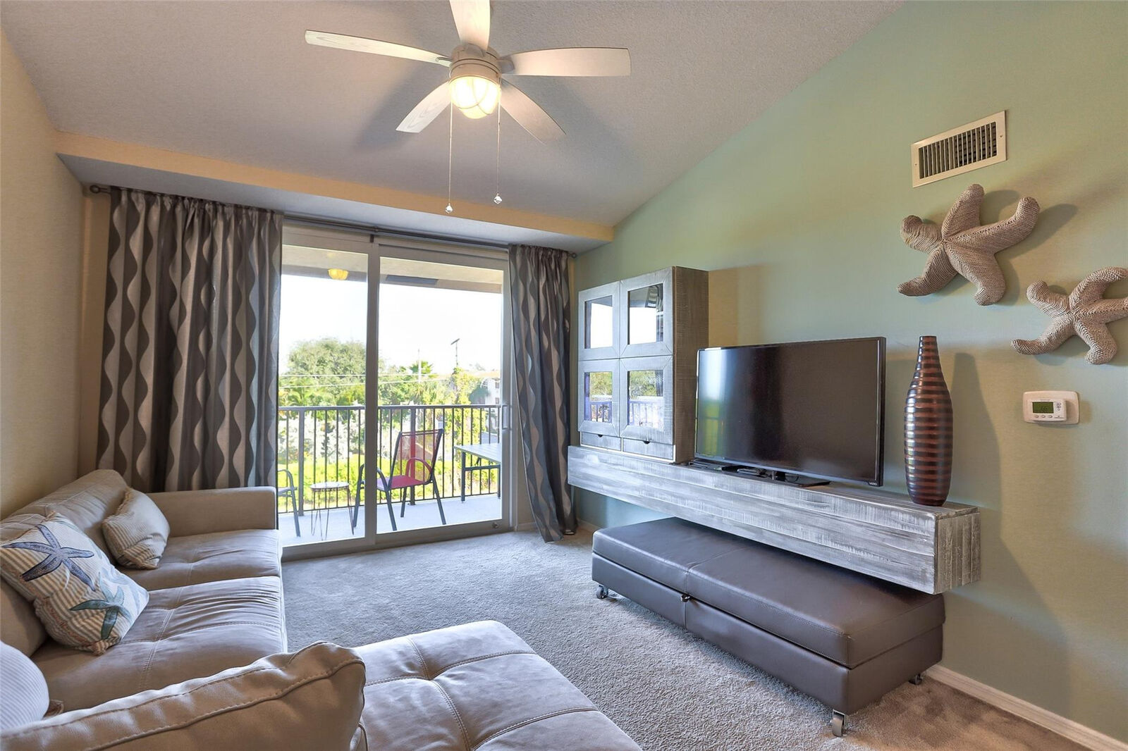 Property Photo:  321 Villa Circle 321  FL 33435 