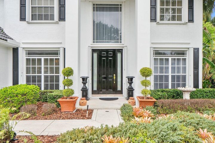 Property Photo:  152 Oakwood Lane  FL 33410 