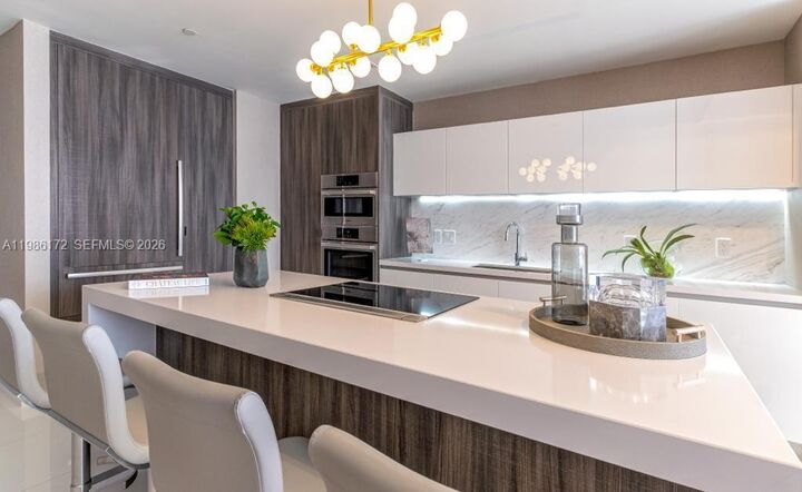 Property Photo:  851 NE 1st Ave 1011  FL 33132 