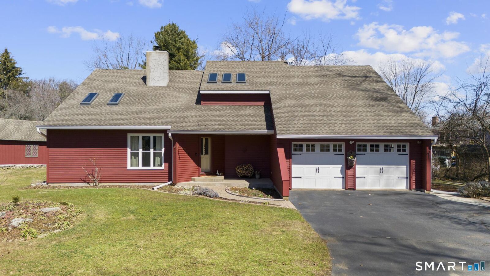 Property Photo: 104 South Montowese Street CT 06405