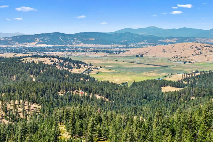 Property Photo:  Nka E Belmont Rd Parcel B  WA 99023 