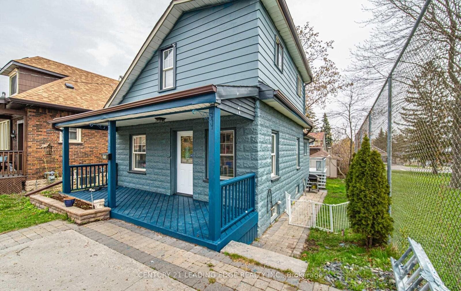 Property Photo:  273 Clarke Street  ON L1H 5G4 