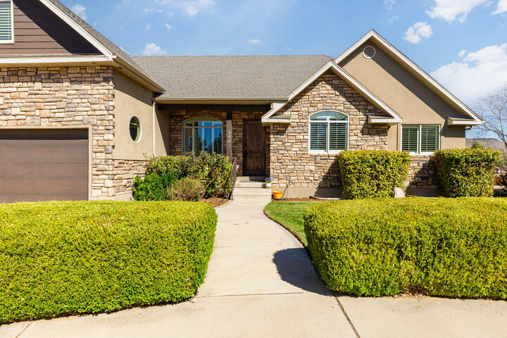 Property Photo:  346 W Canyon Trails Dr  UT 84783 