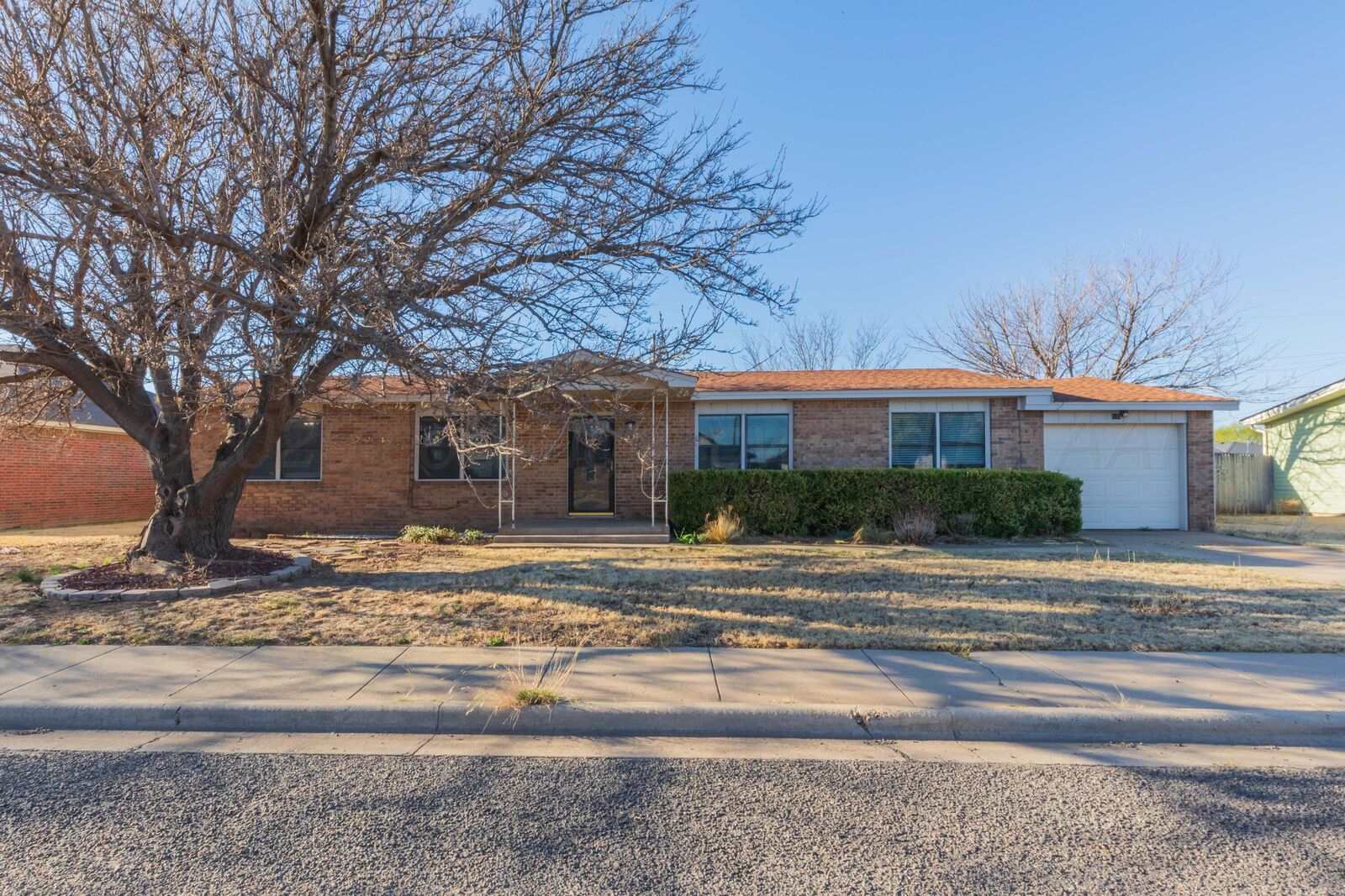 Property Photo: 935 Sierra Drive TX 79065-2721