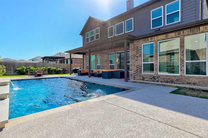 Property Photo: 5902 Giovanni Place TX 78665