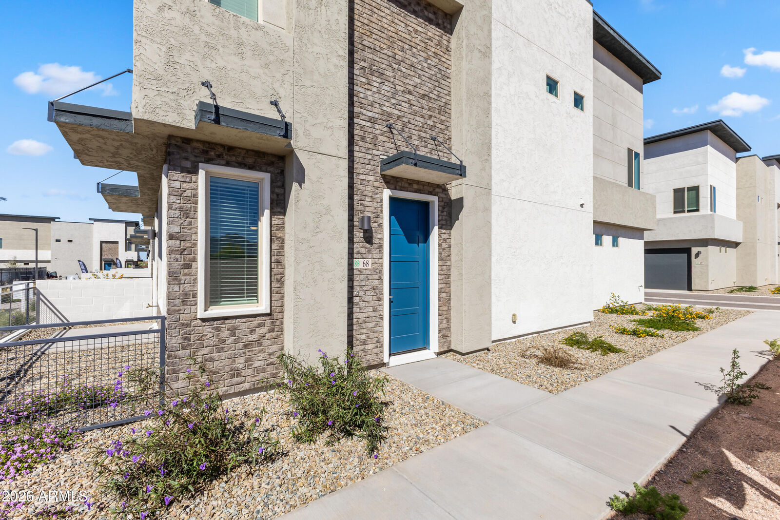 Property Photo:  651 N Ironwood Drive 68  AZ 85120 