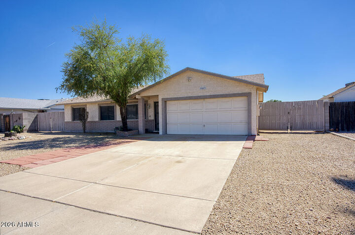Property Photo: 9403 W Sunnyslope Lane AZ 85345
