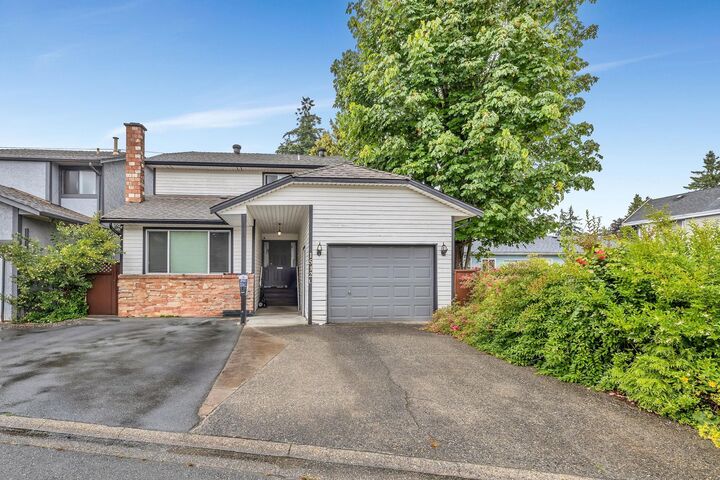 Property Photo: 15420 96 Avenue BC V3R 1G5