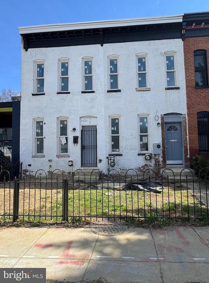 Property Photo:  1521 11th Street NW  DC 20001 