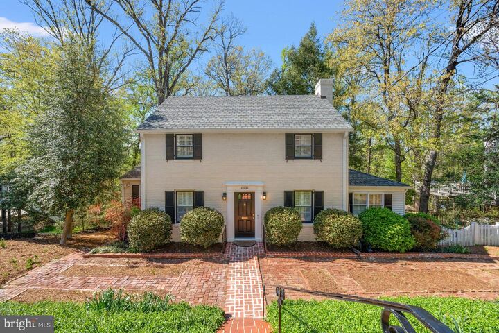 Property Photo:  6032 Grove Drive  VA 22307 