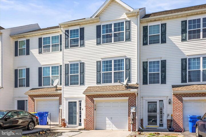 Property Photo: 1245 Knob Run PA 17408