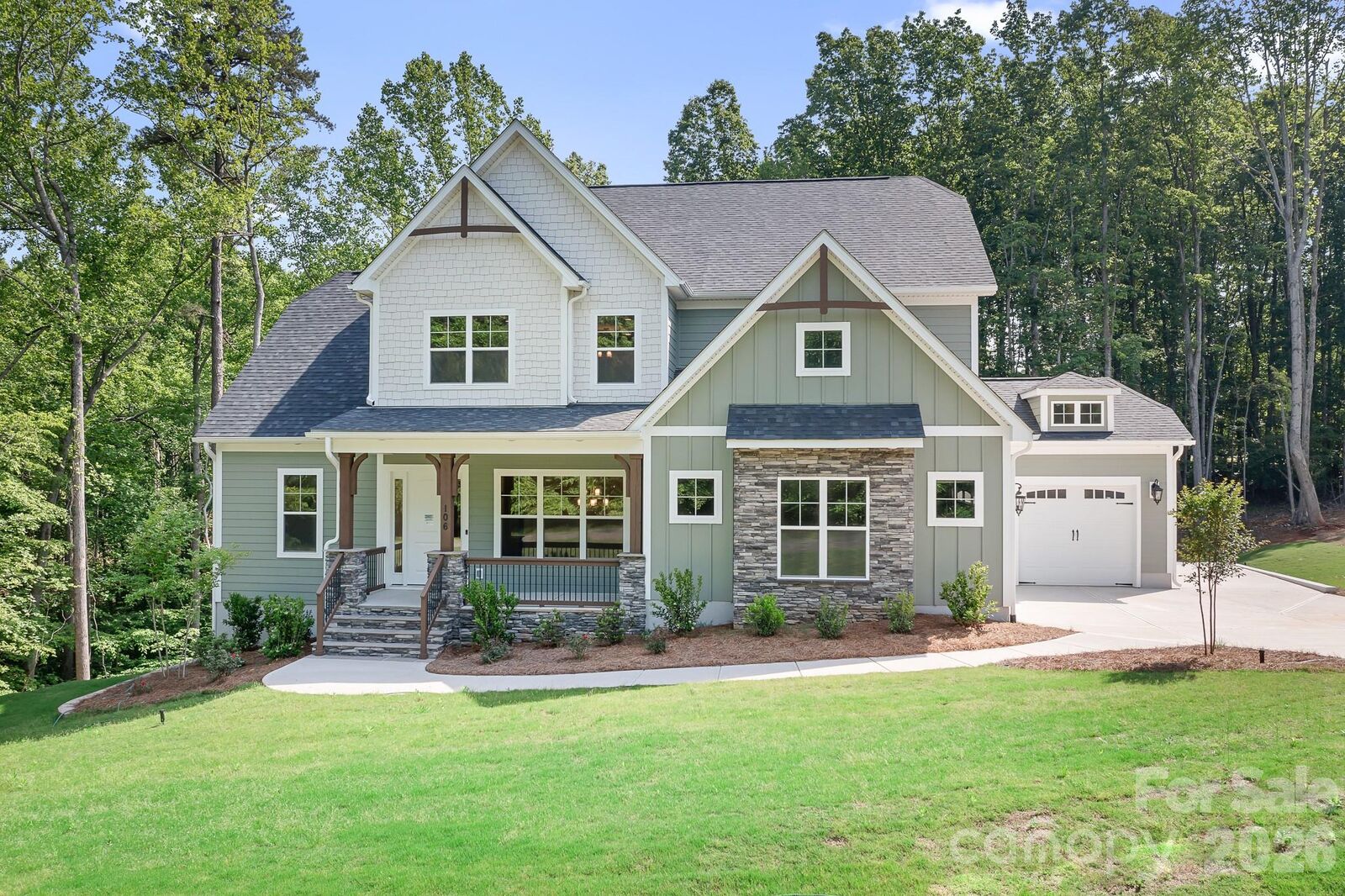 Property Photo: 106 Windbluff Court NC 28677