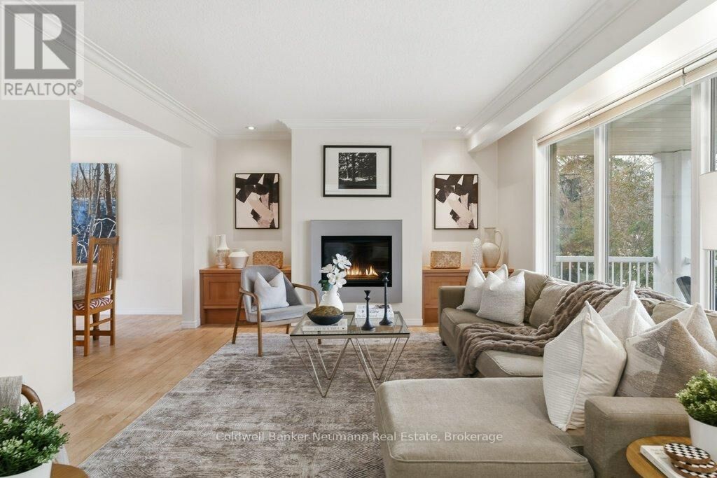 Property Photo:  80 James Street West  ON N1G 1E6 