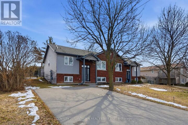 Property Photo:  152 Cannifton Road North  ON K8P 2T1 