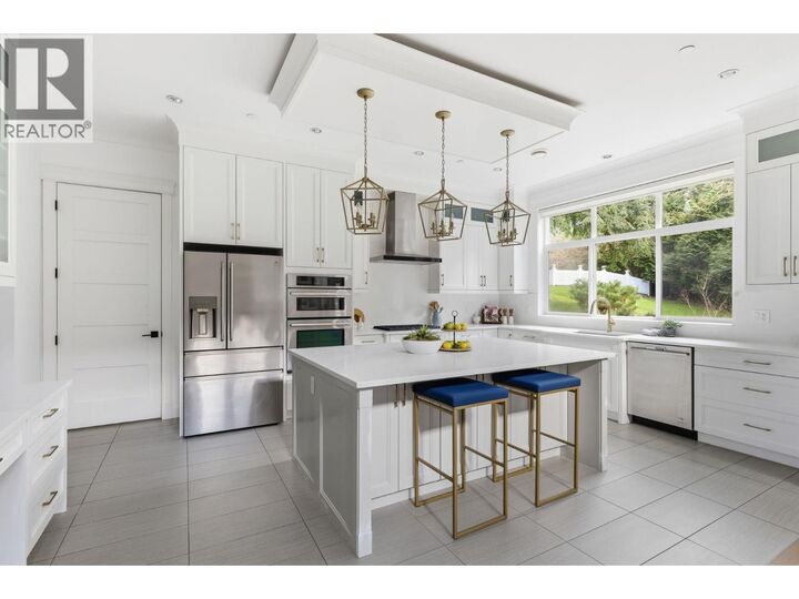 Property Photo:  12530 241 Street 8  BC V4R 2V8 