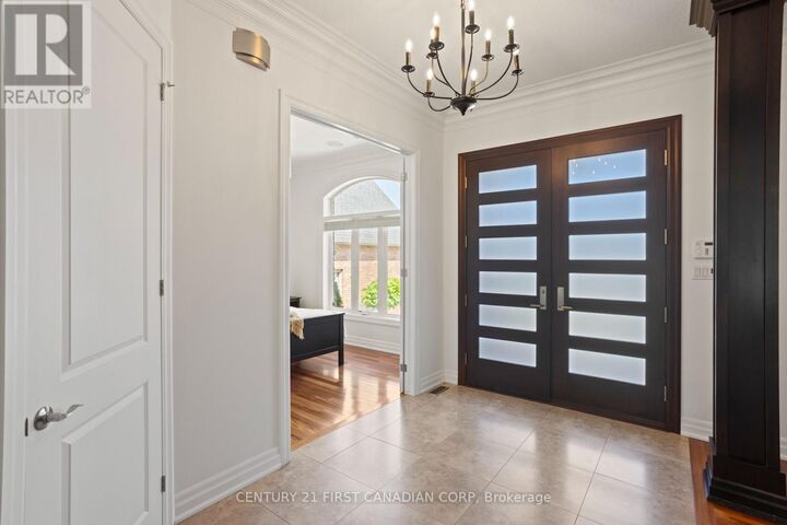 Property Photo:  7071 Clayton Walk  ON N6P 0A1 