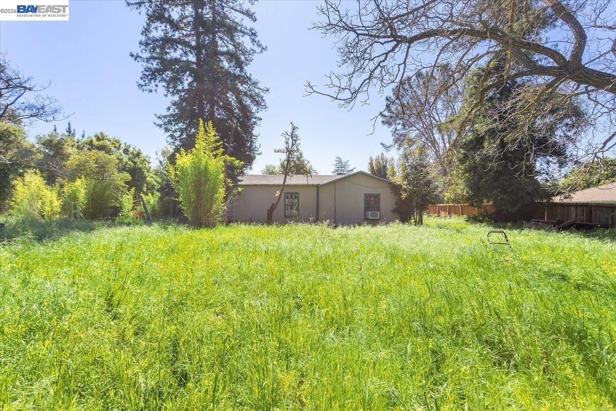 Property Photo:  23932 Madeiros Ave  CA 94541 