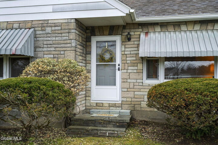 Property Photo: 1021 Dunnsville Road NY 12306