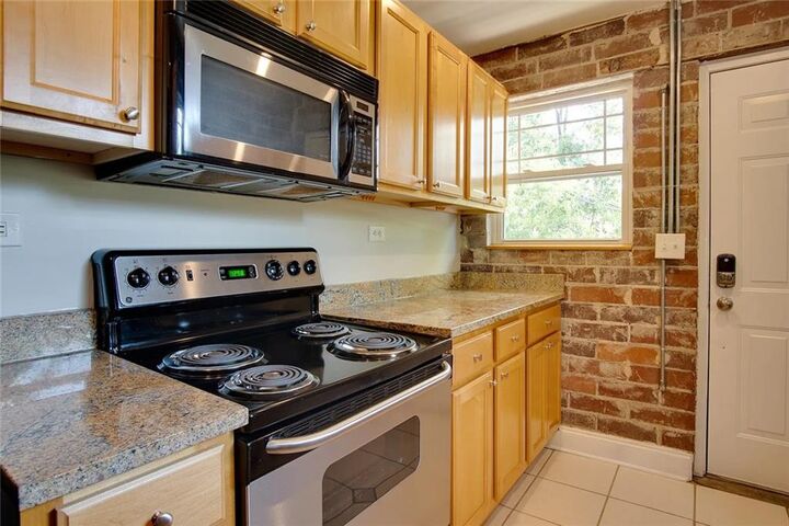 Property Photo:  24 Daniel Street SE 14  GA 30312 