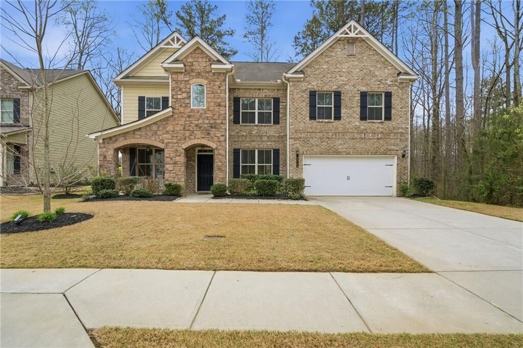 Property Photo: 3795 Gardenside Court GA 30004