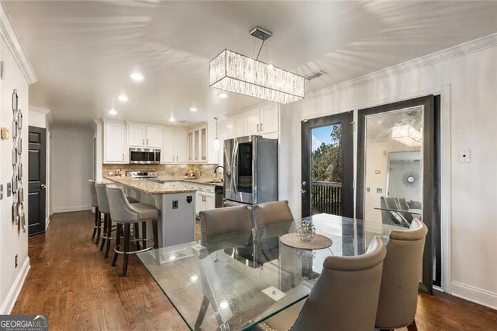 Property Photo: 6670 Spout Springs Road GA 30542