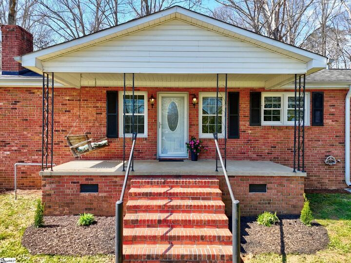 Property Photo:  609 Robinson Bridge Road  SC 29630 