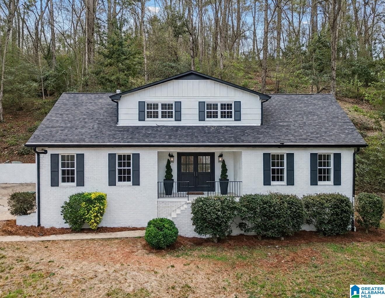 Property Photo:  8821 Valley Hill Drive  AL 35206 