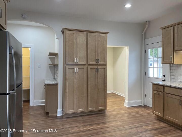 Property Photo:  1064 Lincoln Street Apt. B  PA 18519 