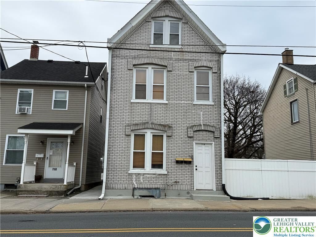 Property Photo: 714 W Berwick Street PA 18042