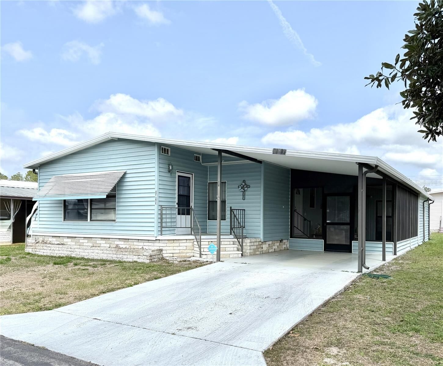 Property Photo:  34649 Morning Glory Glen  FL 33541 