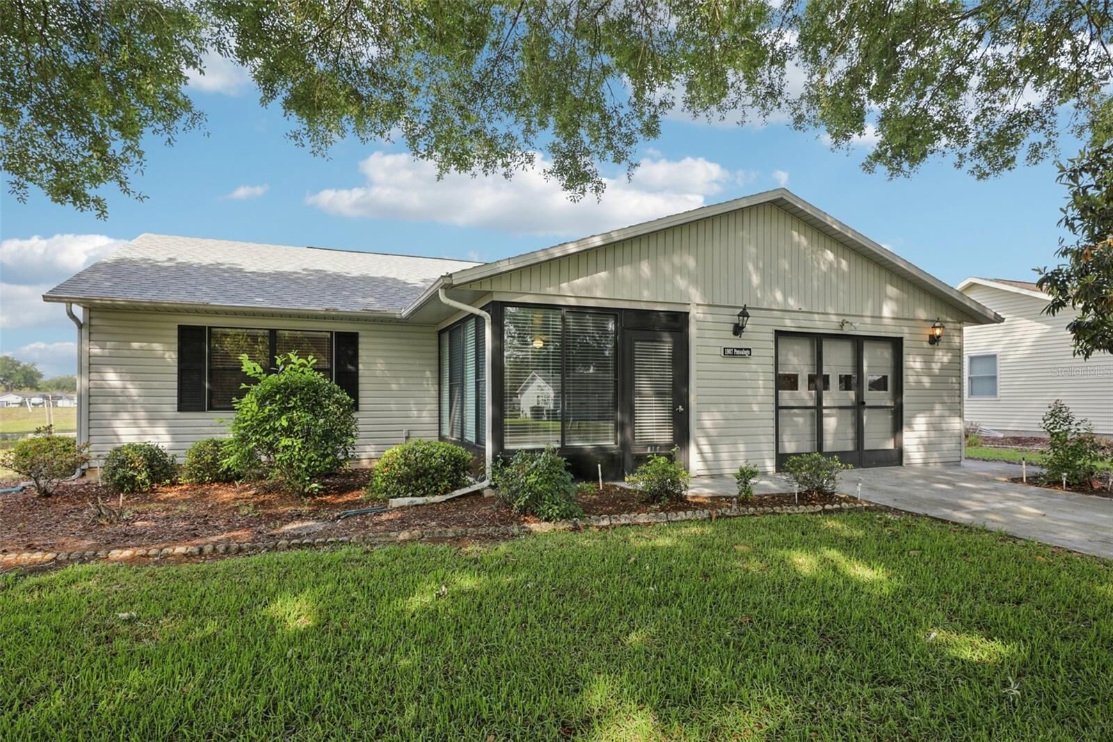 Property Photo: 1907 Tweed Court FL 34788