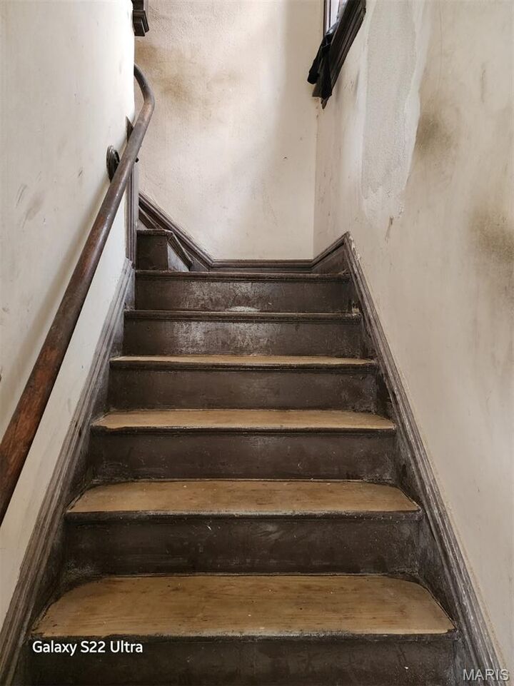 Property Photo:  1215 Clara Avenue  MO 63112 