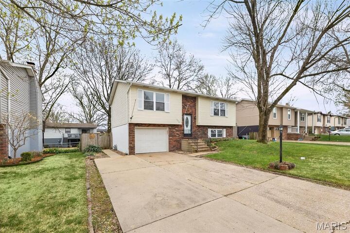 Property Photo:  308 Las Olas Drive  IL 62221 