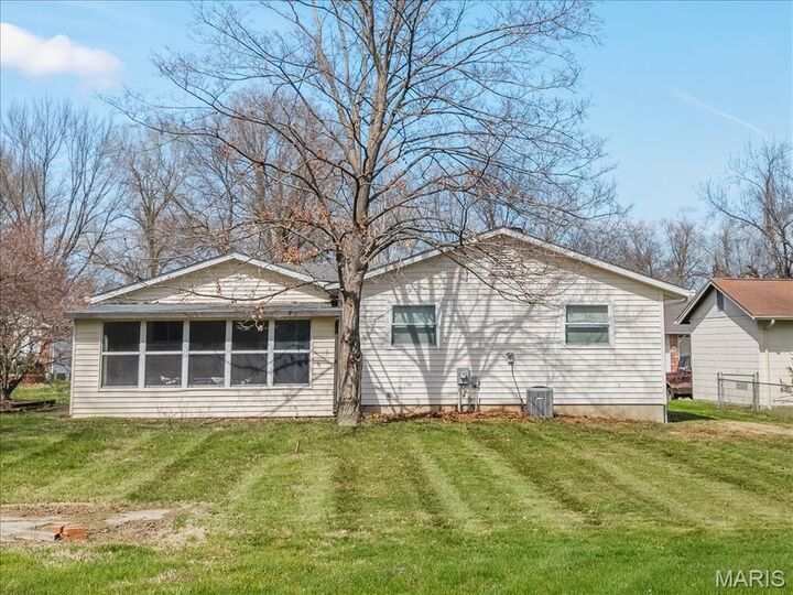 Property Photo:  724 Baltic Drive  MO 63031 