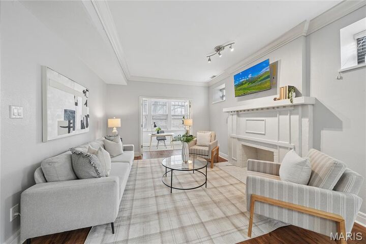 Property Photo: 615 Clara Avenue 2A MO 63112